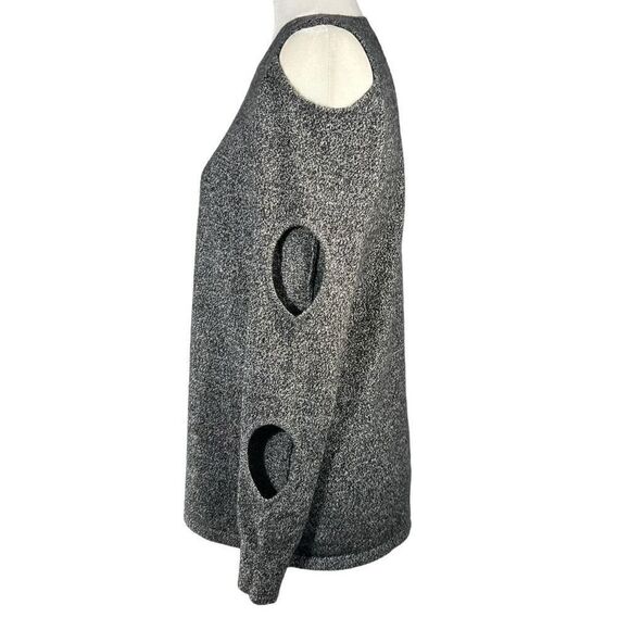 Aqua Women's Gray Cashmere Medium Twist Circle Arm Cutout Cashmere Sweater - Picture 4 of 12